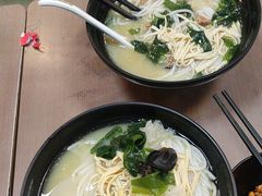 -灵芝妹子米线(瓦房店新玛特店)