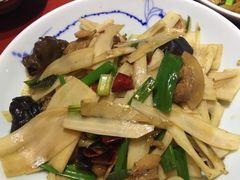 -窄巷子陕菜馆·地道陕西菜(粉巷店)