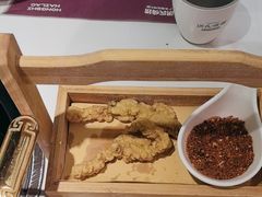 -洪氏嗨捞·广东猪肚鸡·椰子鸡火锅(西咸万象城店)