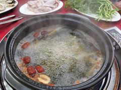 -花苑美食横琴生蚝火锅(拱北粤华路店)