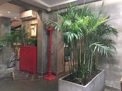 门面-HIGH FIVE哈福手工汉堡(桂林路店)