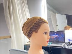 -ME觅妆·定制美妆·彩妆私教(菱角湖店)