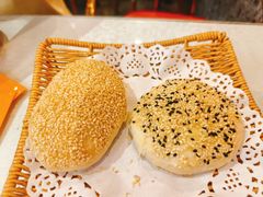 -花小蟹·无锡菜·大闸蟹文化主题餐厅·评弹表演(南长街店)