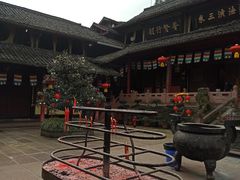 -峨眉山报国寺