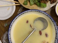 -湖光月色临湖音乐餐厅(台儿庄古城店)