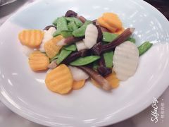 -雀蓝川菜(奥体广场店)