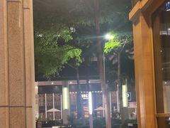 -Mogul Eatery·大亨餐酒馆
