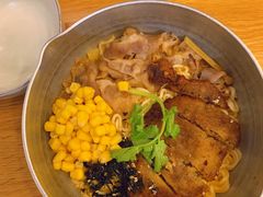 冬阴功拌面-About Bistro關於·泰式家庭料理
