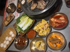 -草家酱蟹炭火烤肉店(珲春南路一店)