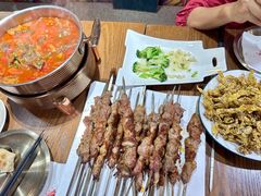 -盾亚新疆餐厅(松江万达广场店)