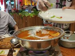 -老滇山寨•云南特色菜•地方菜•民族风情歌舞表演(金碧店)