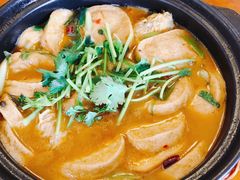 龙骨素鸡煲-汤山熙园生态餐厅