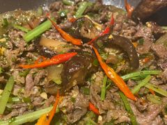 猫儿山的小黄牛-吃饭皇帝大(解放西路店)