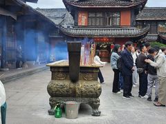 -峨眉山报国寺