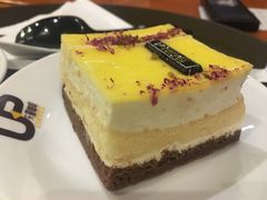 -西西弗书店&矢量咖啡(壹方购物中心店)