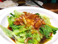猪油渣炒生菜-大头唛·啫鸡煲.粤菜.专门店(289艺术园区店)