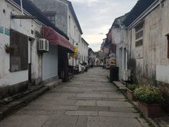 -仓桥直街臭豆腐