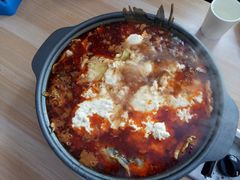 -独一家豆花庄铁锅炖