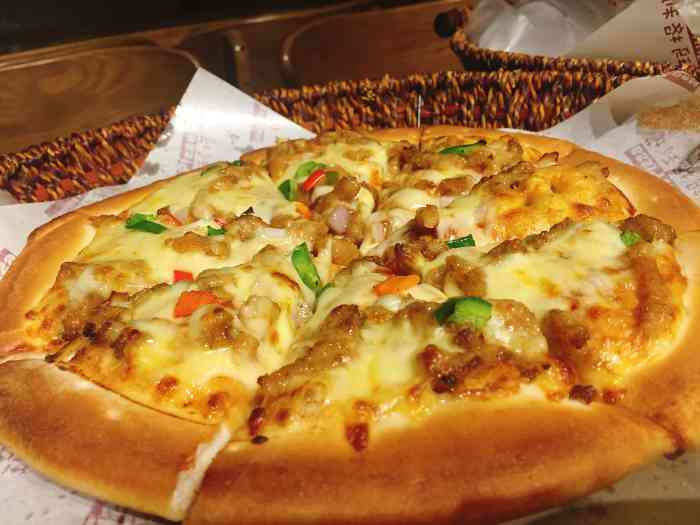 吃不心疼时候碰到有外卖动不要太便宜 最喜欢吃这里的芝士披萨