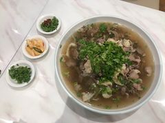 -犇逸·乐山跷脚牛肉·四川现炒(览海店)