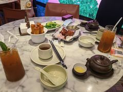 -蝴蝶里·粤菜·点心(滨江龙湖店)