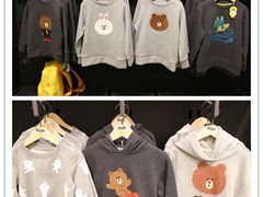 -LINE FRIENDS Garosu-gil Flagship Store