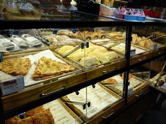 面包甜点陈列柜-向阳松鼠(三门井店)