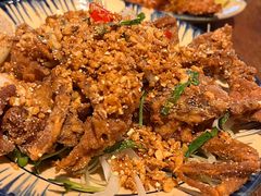 -Cuc Gach Quan Restaurant