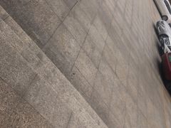 -房地产交易中心-停车场