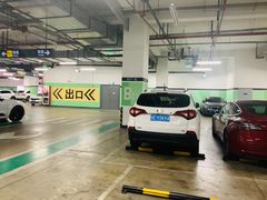 -奉贤苏宁生活广场-停车场