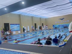 -鲸灵公元游泳中心