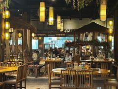 -花溪雨·森林餐厅(石基店)