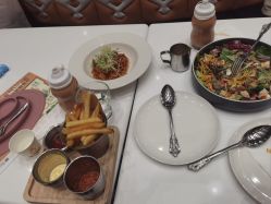 -奈尔宝家庭中心·亲子餐厅(鄞州万达店)