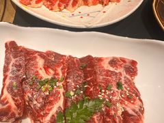 -山川小町·极番烧肉(新地假日广场店)