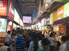 -海口骑楼小吃街