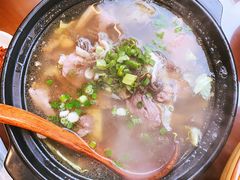 -谢老五跷脚牛肉·非遗传承店