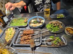 -马路牙子烧烤音乐酒馆(望京店)