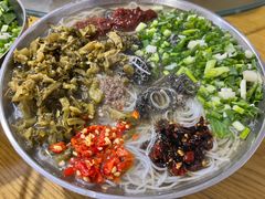-胡记牛杂粉