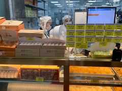 -鲍师傅糕点(百盛西南商都店)