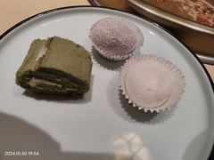 -余欢领鲜火锅(新街口店)