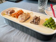 -HOMES上海本帮菜(襄阳公园店)