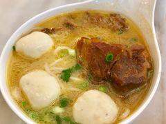 鹿儿岛风猪软骨拼至潮鱼蛋米线-翠华餐厅(香港国际机场店)