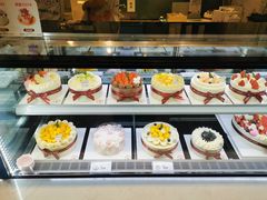 -花花卷卷·鲜食蛋糕(静安久光百货店)
