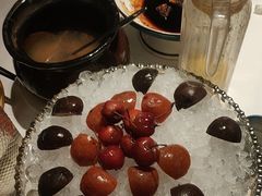 -八府香鸭·啫啫煲(华山路店)