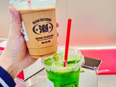 爆炸糖柠檬茶-港究茶·冠军丝袜奶茶(皇庭广场店)