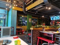 大堂-钢管厂五区小郡肝串串香(奥克斯广场锦城万达店)