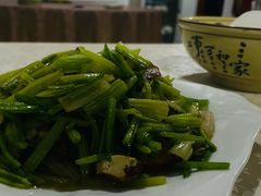 -领鲜土菜馆