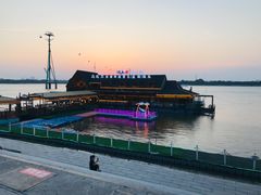 -人民防洪胜利纪念塔