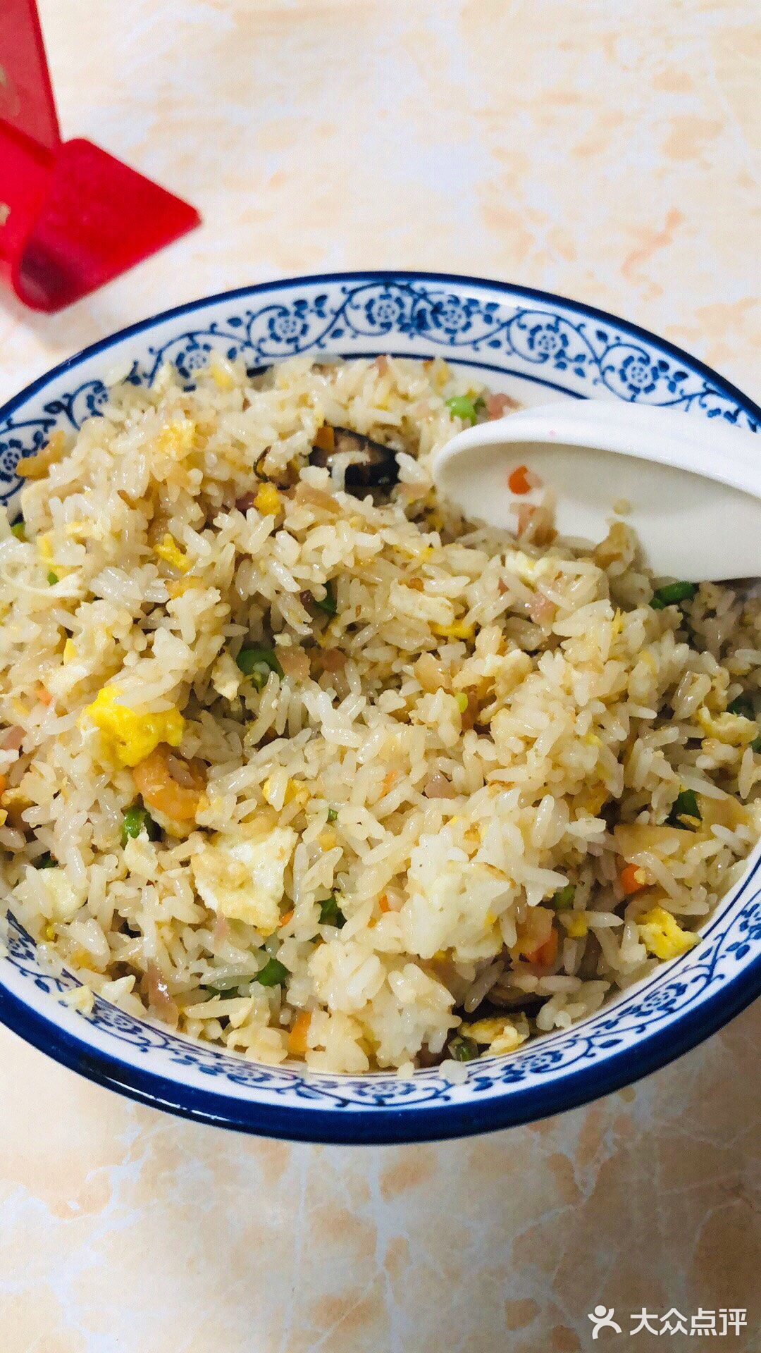 这个季节最舒服的事情就是吃洪阳炒饭,鱼头粥了吧 - 吃喝玩乐精选