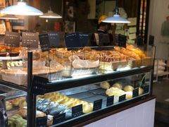 面包甜点陈列柜-仙峰天然面包(迎宾路店)